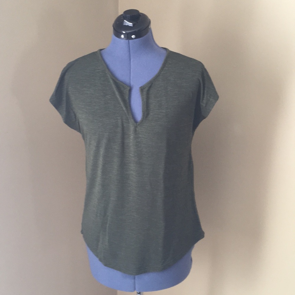 Olive Green Layering T-Shirt Old Navy XS